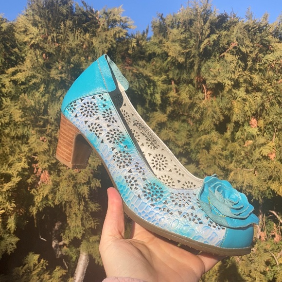 L’Artiste by Spring Step Carmelita Blue Leather Floral Pump Heel Women’s Size 41 - Picture 11 of 11